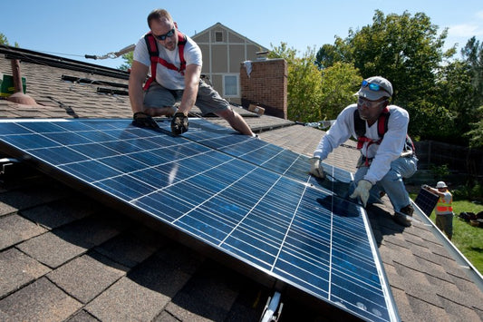 More Illinois homeowners are switching to solar