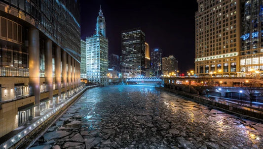 Experience a hot tub boat ride along the Chicago River